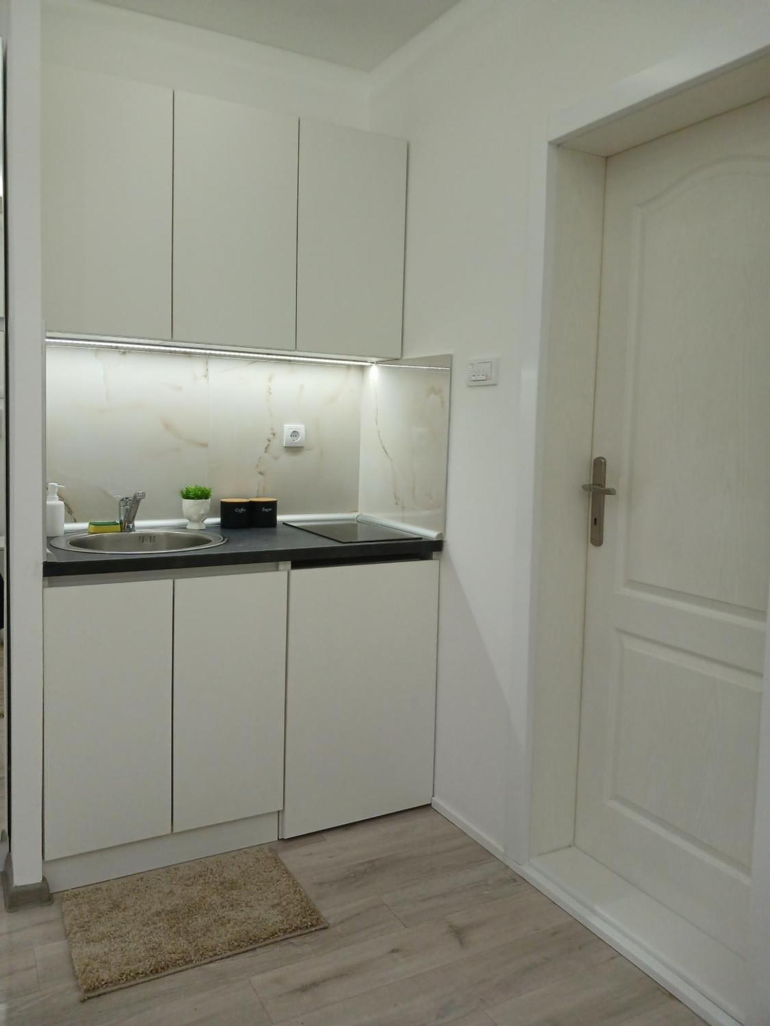 Apartmani Sofronic Loznica 2 المظهر الخارجي الصورة